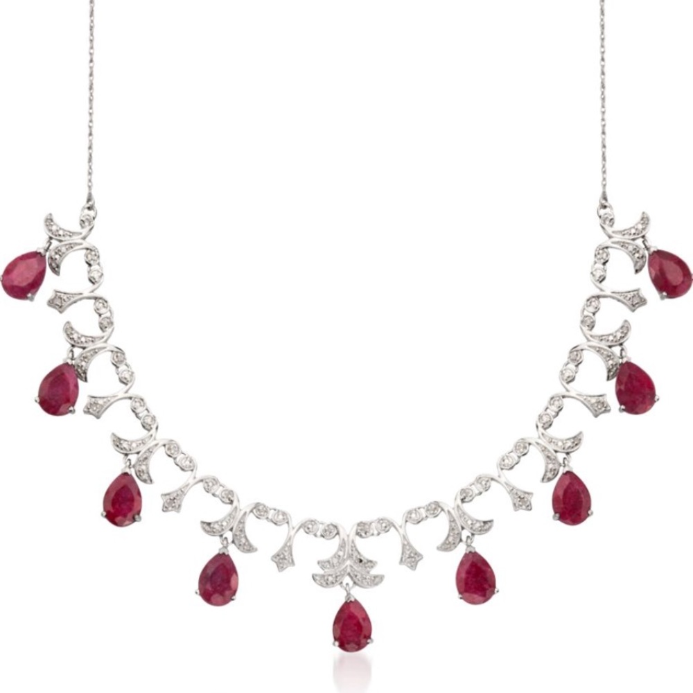 Chic necklace